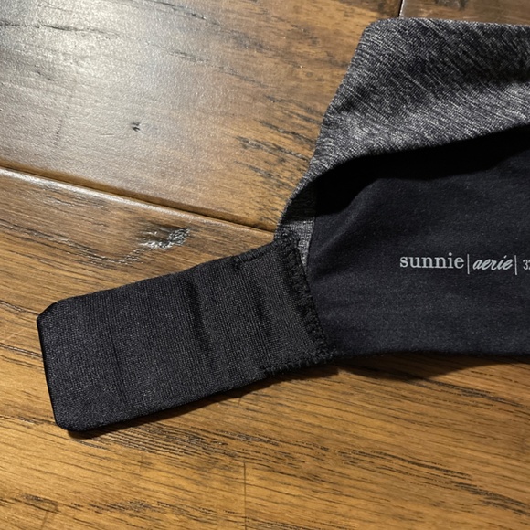 aerie sunnie cross back lightly lined bra grey black size 32B - Picture 7 of 8